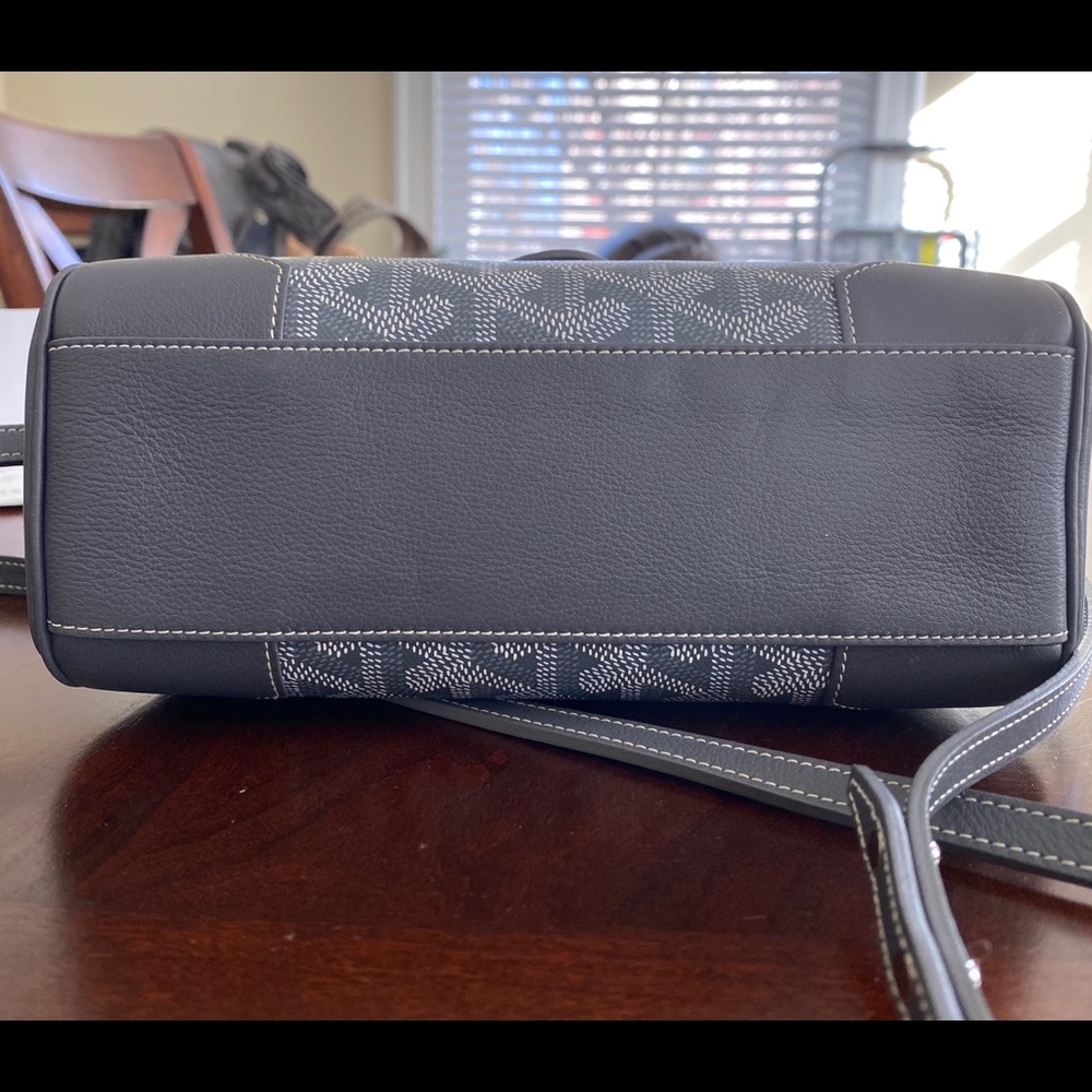 Goyard Saigon mini souple in grey BRAND NEW - Picture 7 of 7